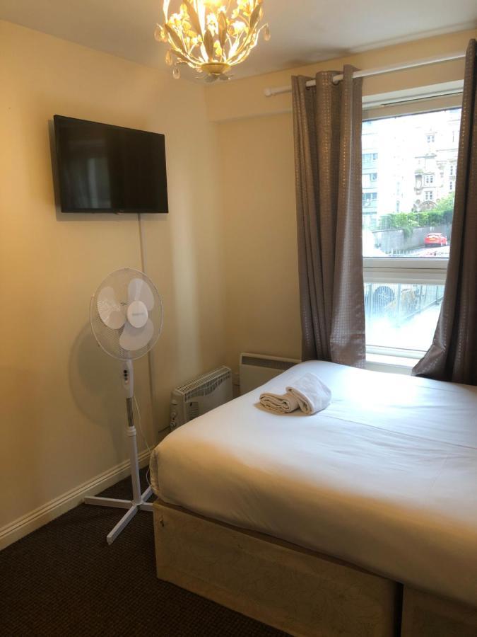 Wallace Budget Rooms Glasgow Bagian luar foto