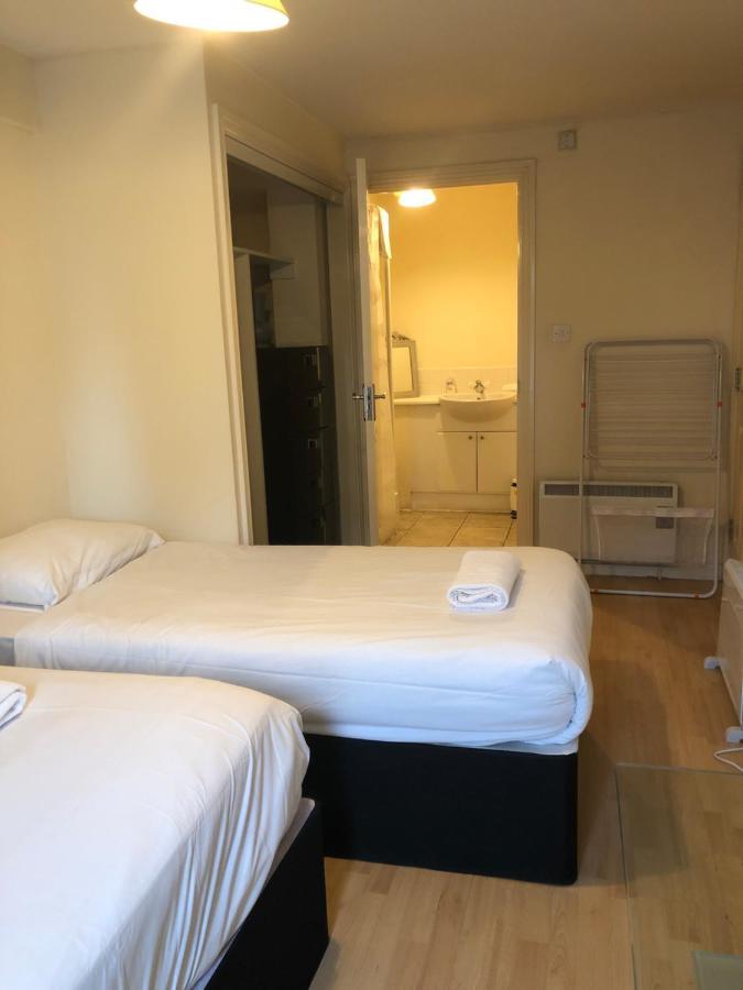 Wallace Budget Rooms Glasgow Bagian luar foto
