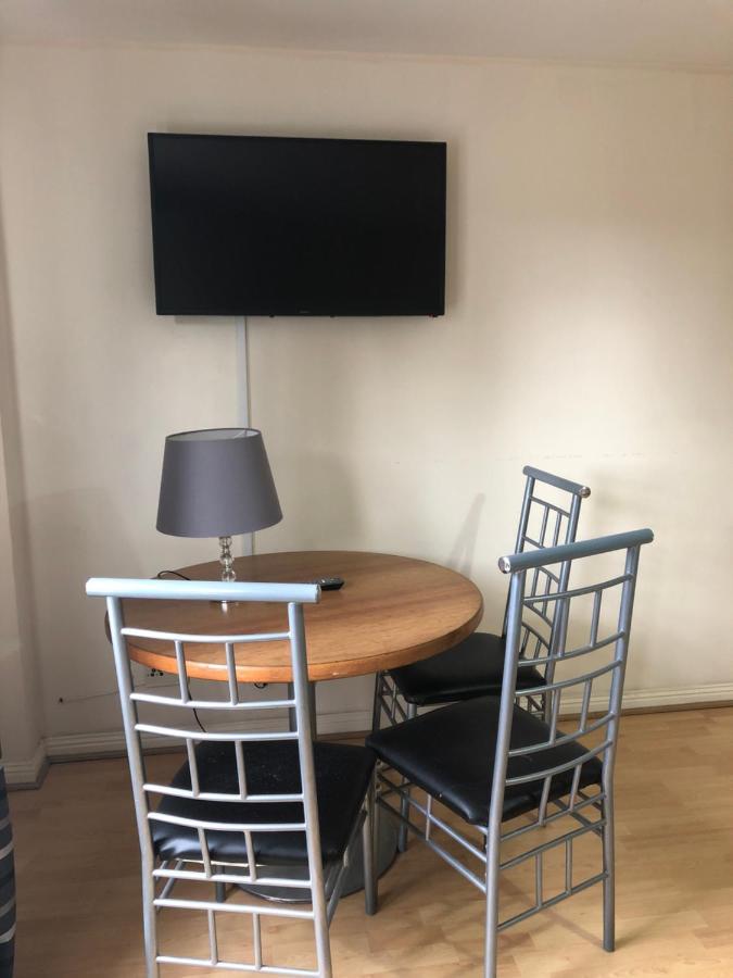 Wallace Budget Rooms Glasgow Bagian luar foto